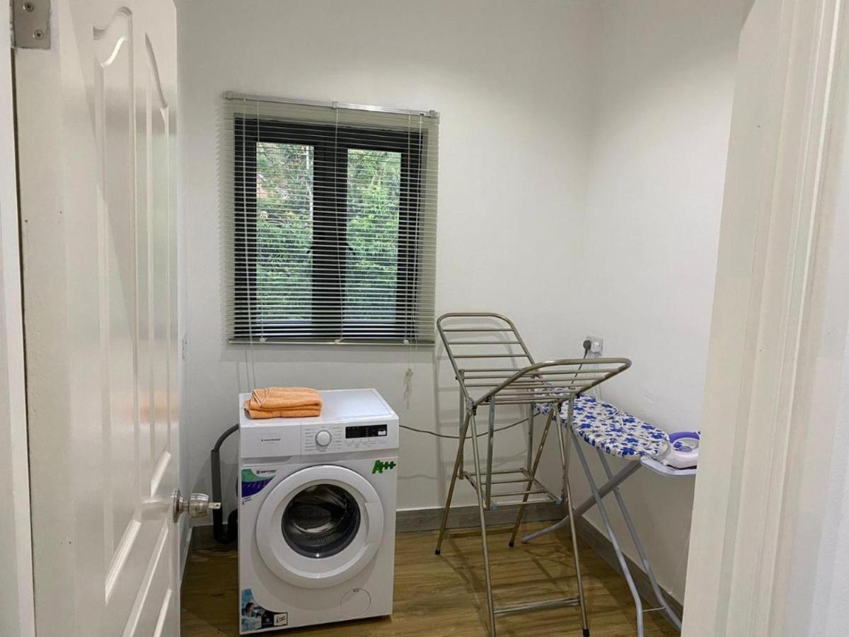 Jasmine Stay Self-Catering Apartments Victoria Extérieur photo